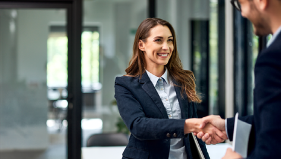 Headshot photographer in Grand Rapids